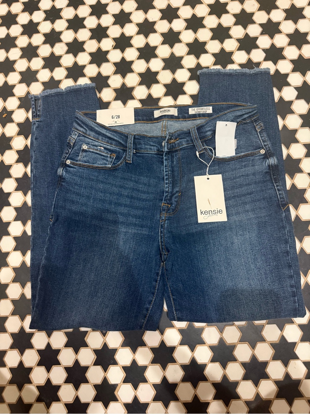 Kensie Women's Ankle Crop Jeans in Medium Blue Denim